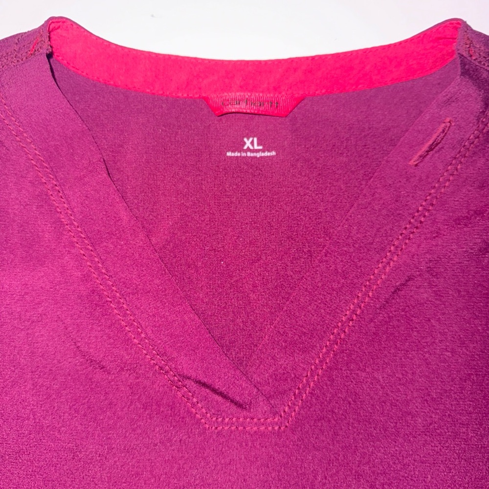 Carhartt Force Women’s Scrub Top Medical Top Purple/Magenta Size XL - Picture 4 of 15